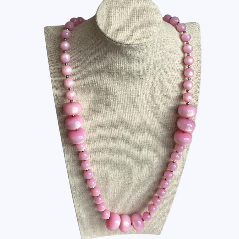 Vintage 60s Pink Lucite Moonglow Chunky Beaded
Long Necklace - Picture 3 of 9